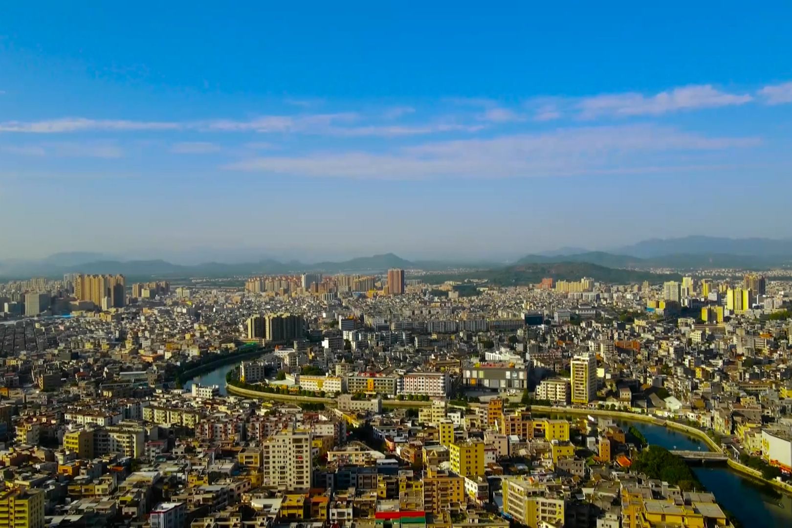 陸豐：“百千萬(wàn)工程”引領(lǐng) 奮力繪就“強(qiáng)村富民”新篇章